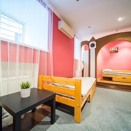 Chemodan Hostel Одесса Экстерьер фото