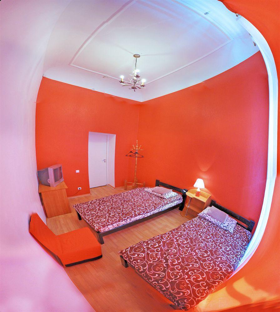 Chemodan Hostel Одесса Экстерьер фото