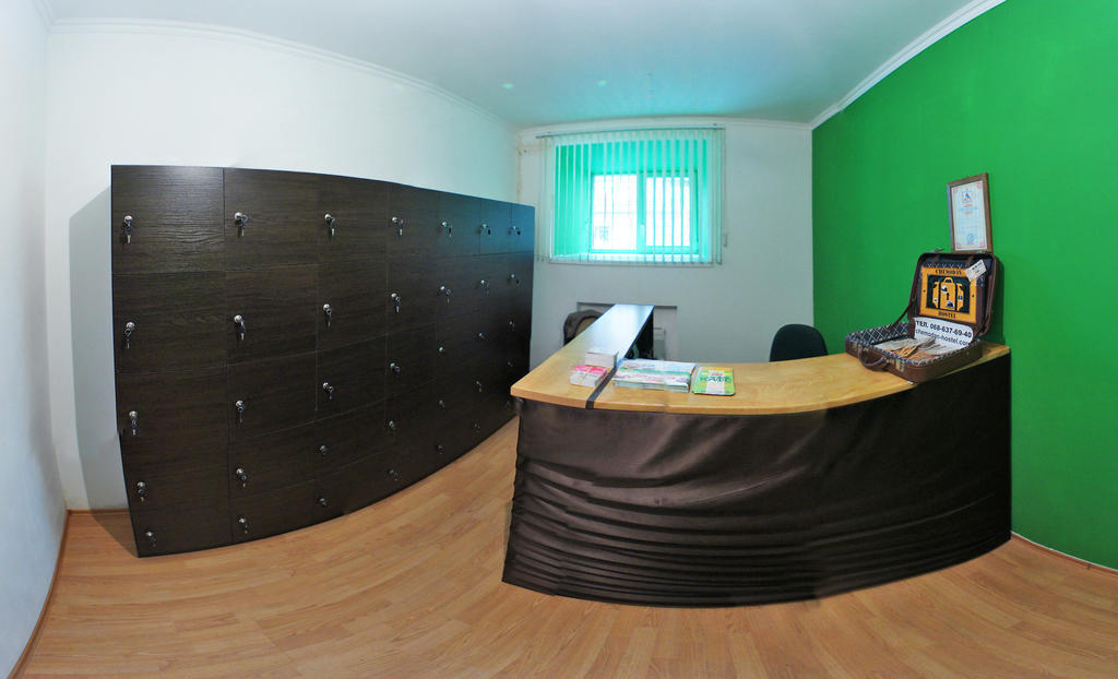 Chemodan Hostel Одесса Экстерьер фото