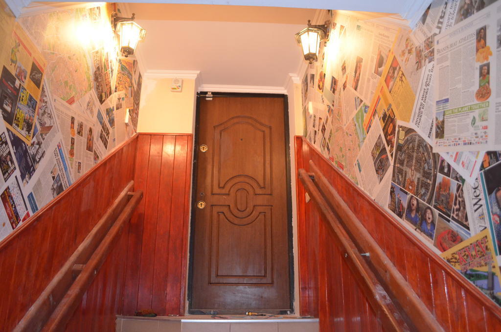 Chemodan Hostel Одесса Экстерьер фото