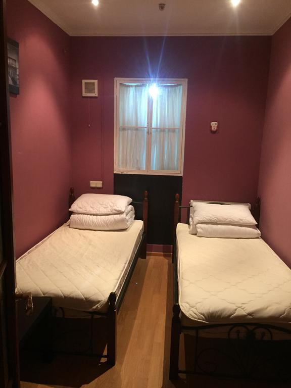 Chemodan Hostel Одесса Экстерьер фото