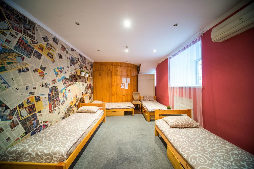 Chemodan Hostel Одесса Экстерьер фото